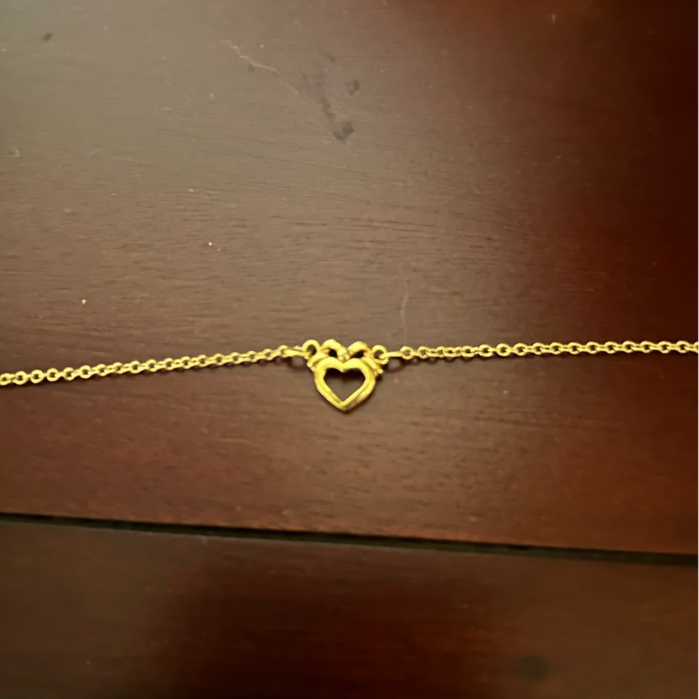 Gold heart bracelet